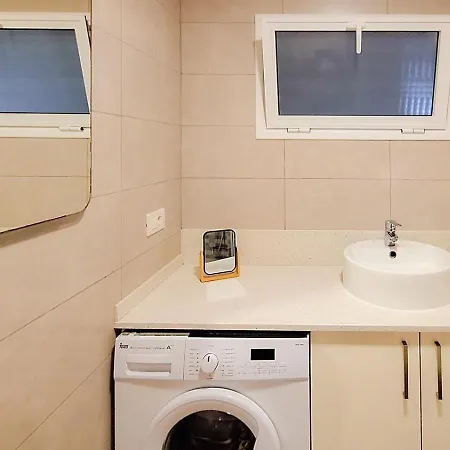 With Balcony And Sea View 公寓 *